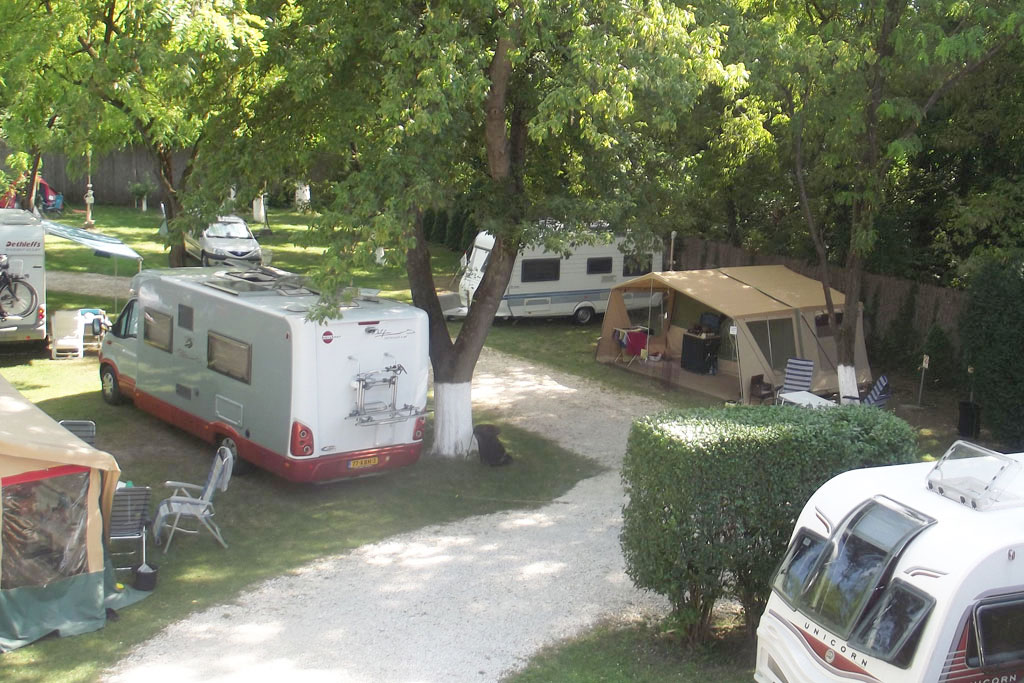 Budapest: Arena Camping