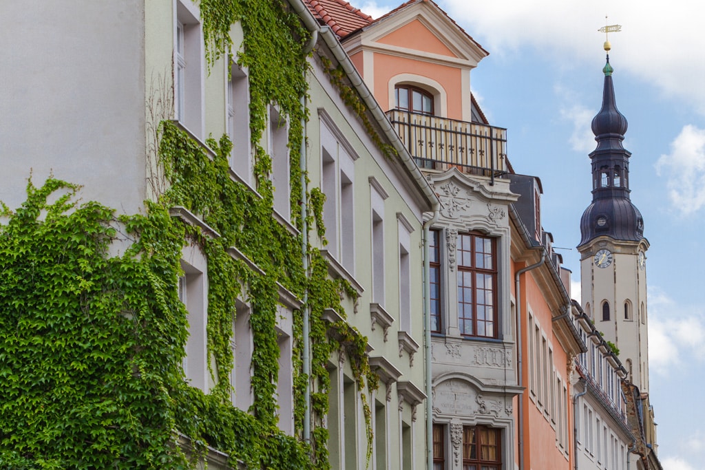 Zittauer Sehenswürdigkeiten: Lindenstraße mit Blick zum Besserschen Haus und zur Klosterkirche