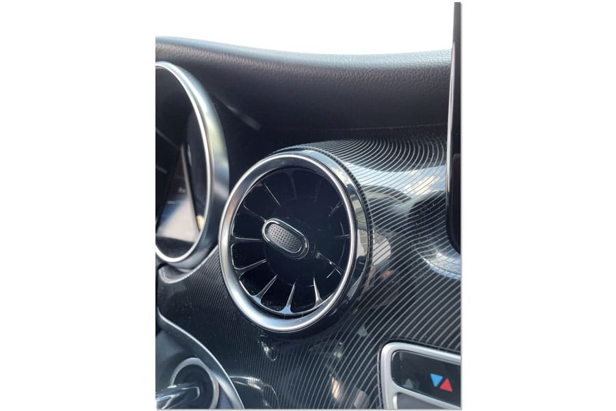 Schalter im Cockpit des Pössl Campstar