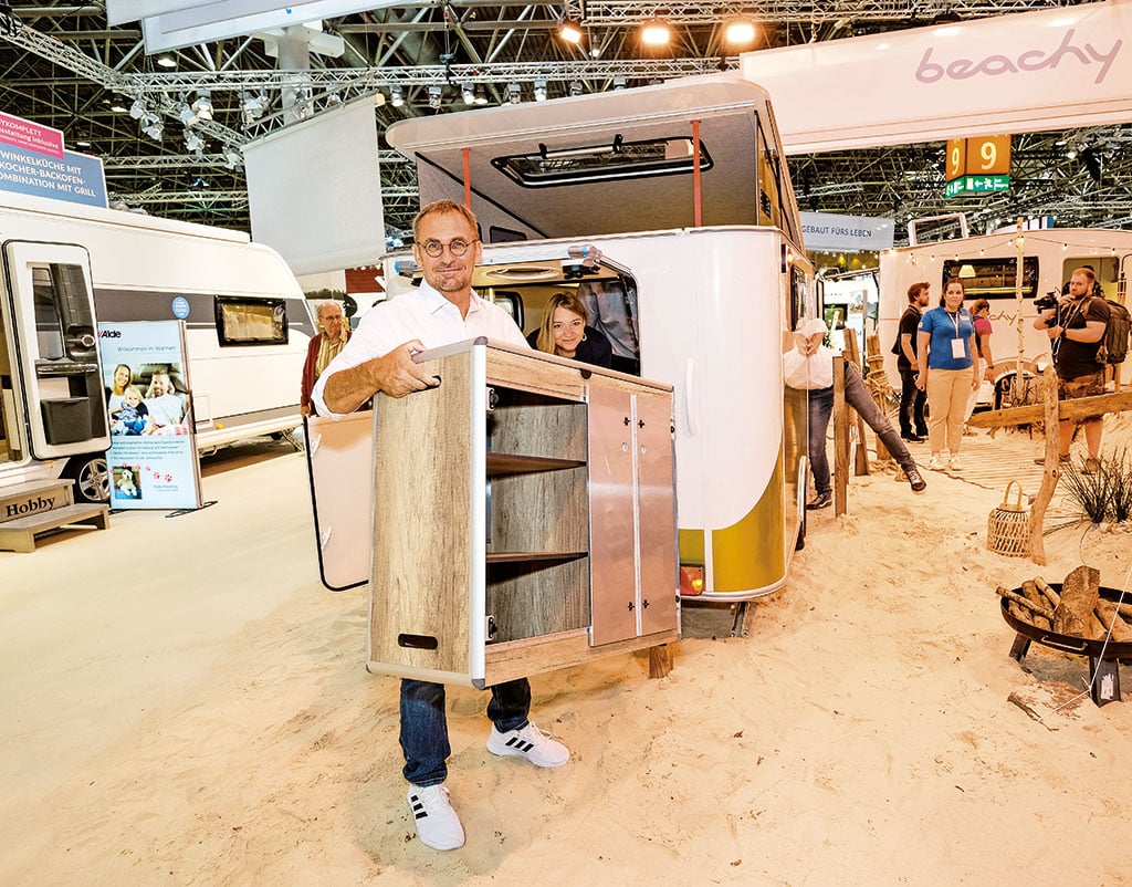Herausnehmbares, leichtes Möbelmodul für Wohnwagen Beachy