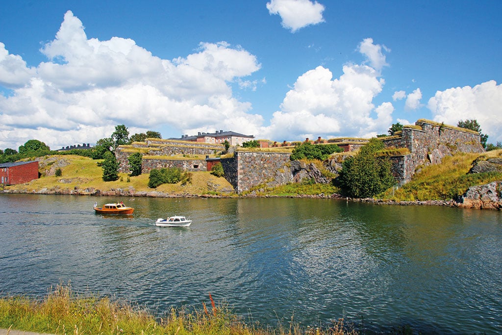 Alte Festung am Wasser