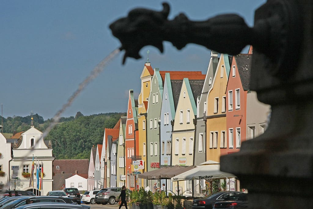 Bunte Häuser mit Renaissancegiebeln