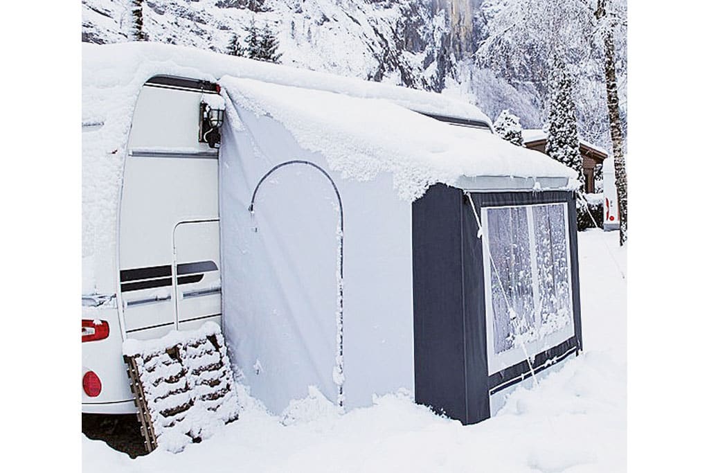 Vorzelt am Wohnwagen