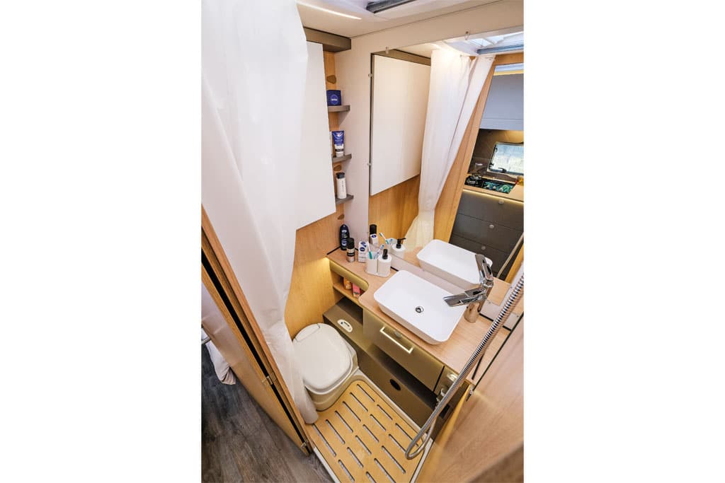 Bad im Wohnwagen