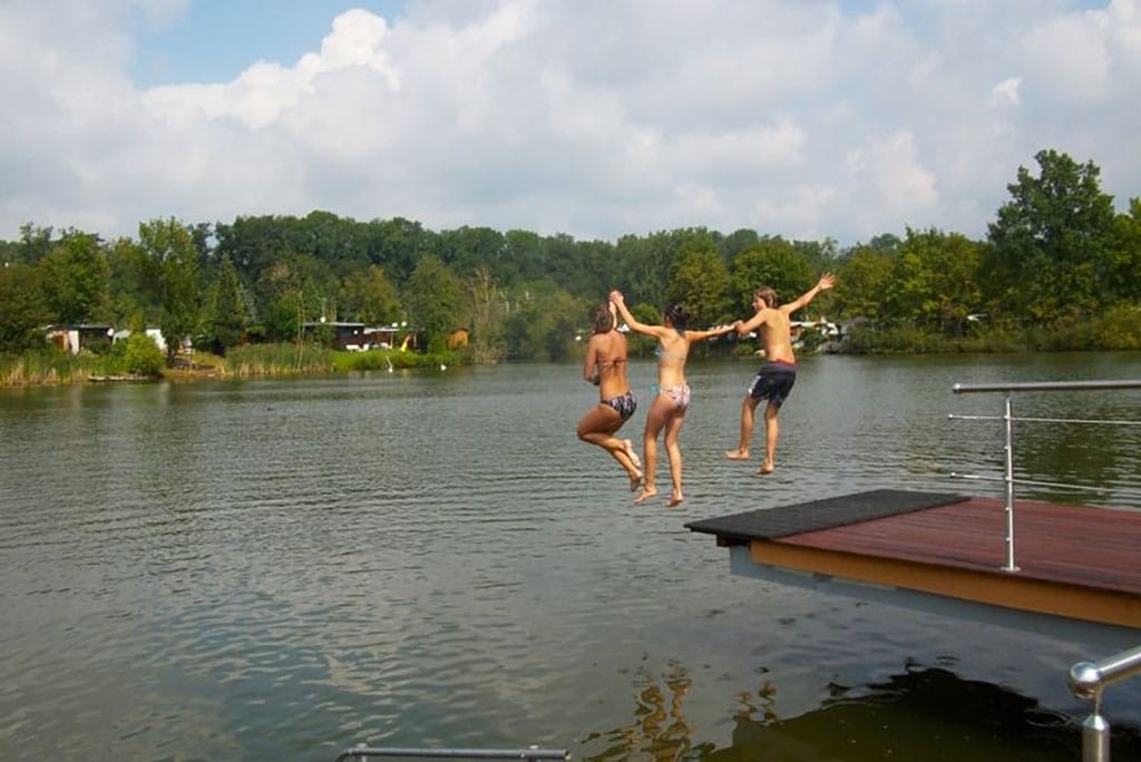 Sperrfechter Freizeitpark-Camping am Hirschfeldsee